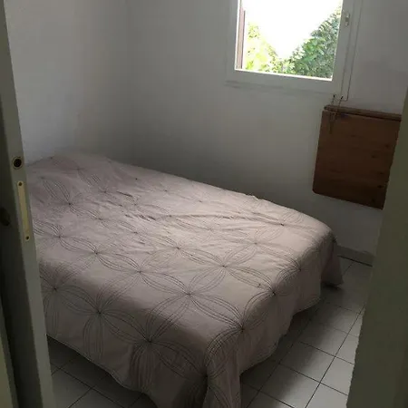 Mazet Proche De La