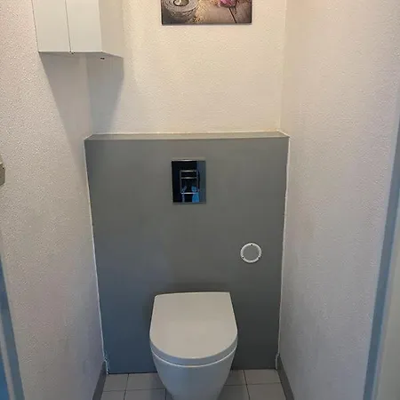 Mazet Proche De La La Favière